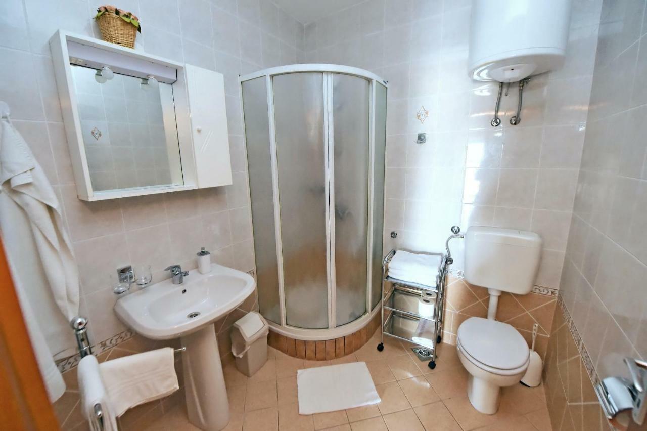 Apartman Mima Apartment โพราต ภายนอก รูปภาพ